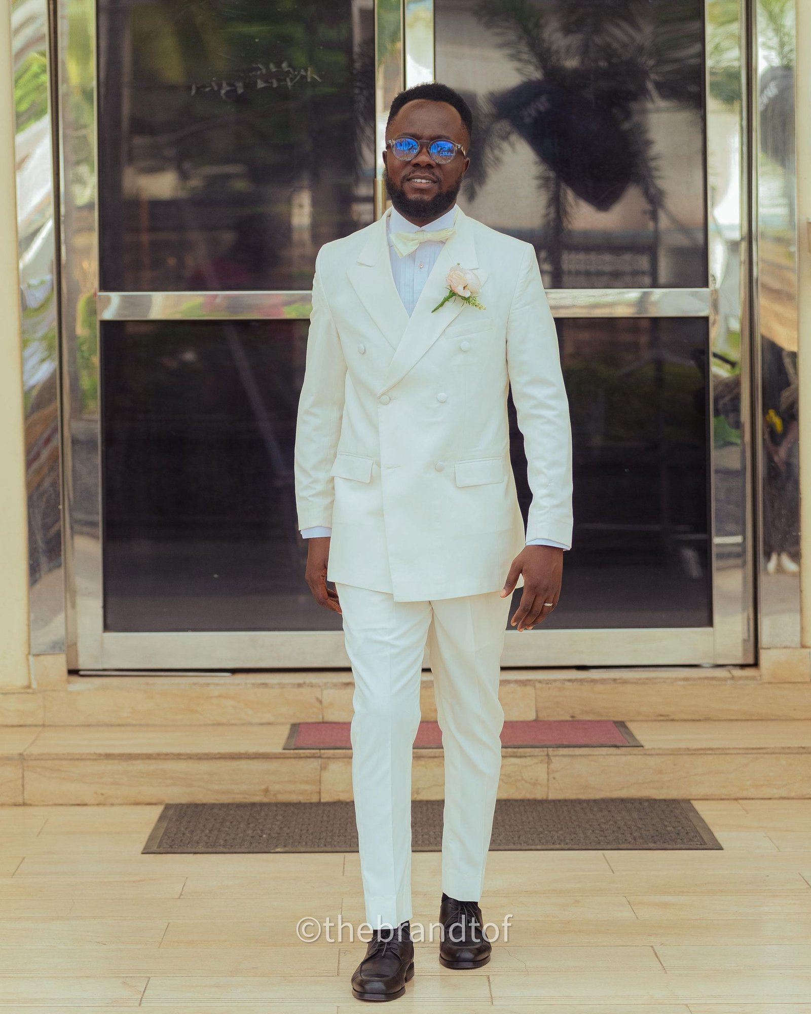 Ivory White Peak Lapel Double Breasted Suit